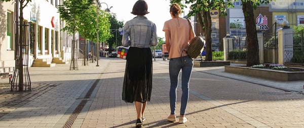 salir a caminar en la hora de la comida