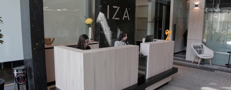 IZA Calzada Valle Monterrey