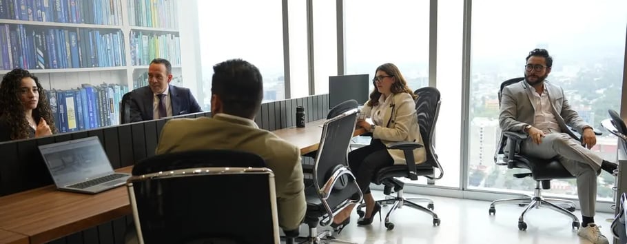 actitudes-danan-relaciones-laborales-1-1