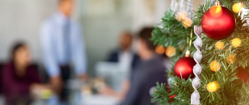 Árbol de Navidad para motivar a empleados en la oficina